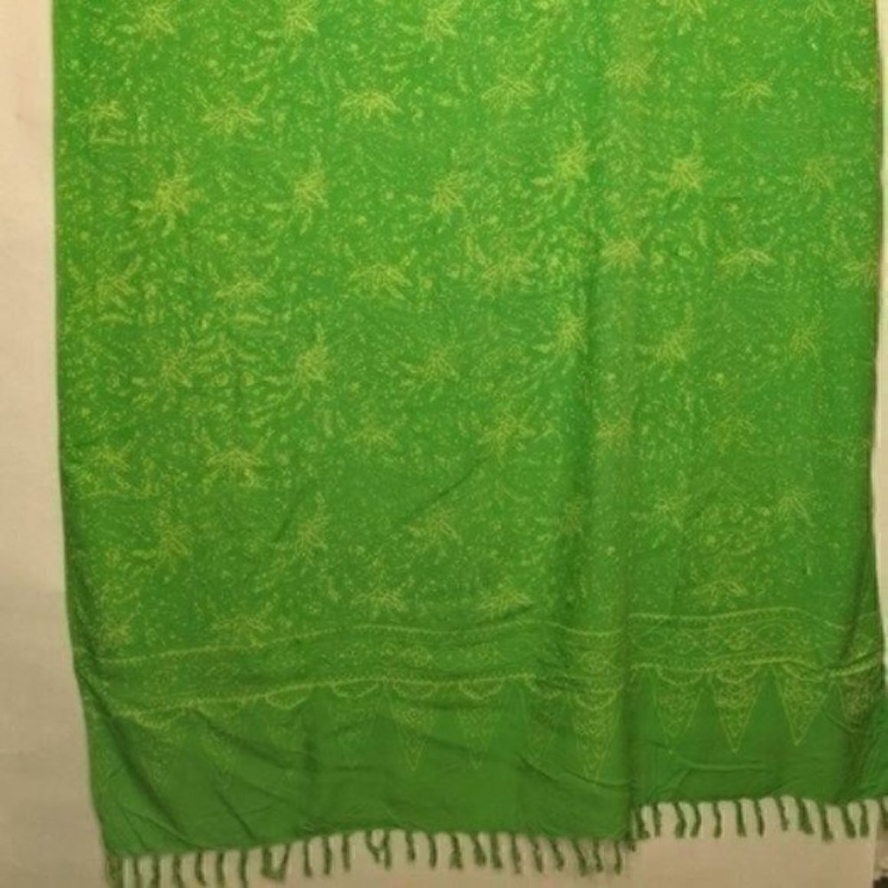 Green NWT Tropical Batik Beach Sarong Pareo Wrap Skirt Swimsuit Cover Up 45x65 - Picture 6 of 6